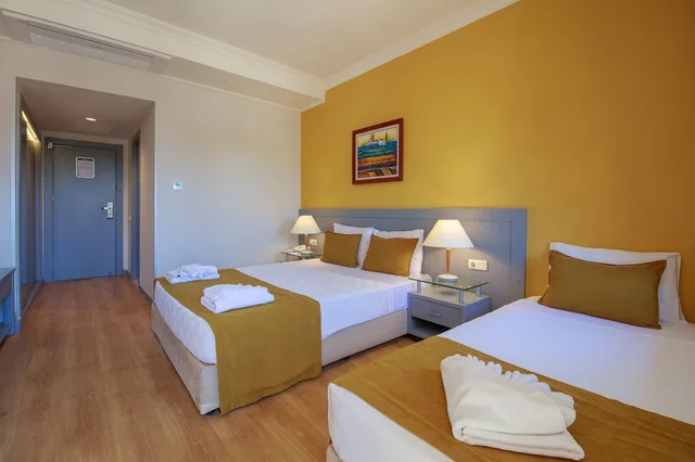 غرفة قياسية بسرير كوين، Orka World Hotel and Aqua Park 1/5