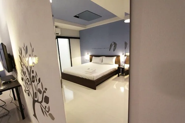 غرفة قياسية بسرير كينج بشرفة، Eazy Motel B.A.N.G.N.A 7/7
