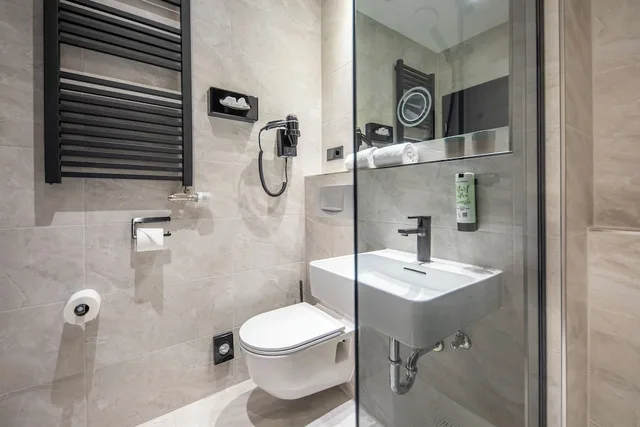 غرفة كومفورت بسرير كوين، ACHAT Hotel Waldkirchen 9/10