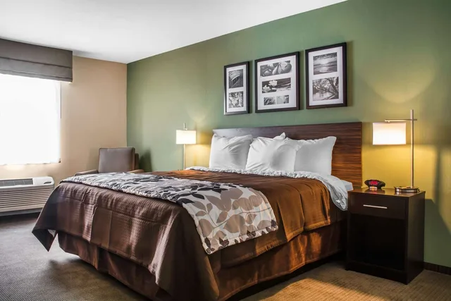 غرفة بسرير كينج لذوي الإعاقة، Sleep Inn & Suites Syracuse Airport 2/2