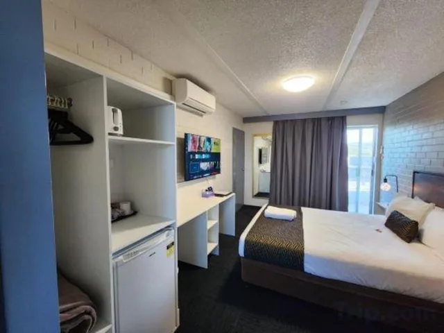 غرفة بسرير كوين، Crest Motor Inn 6/9