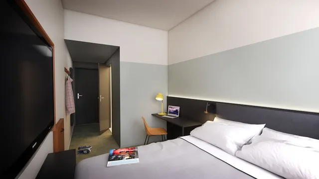 Compact, Double Bed، Comfort Hotel Vasteras 1/7