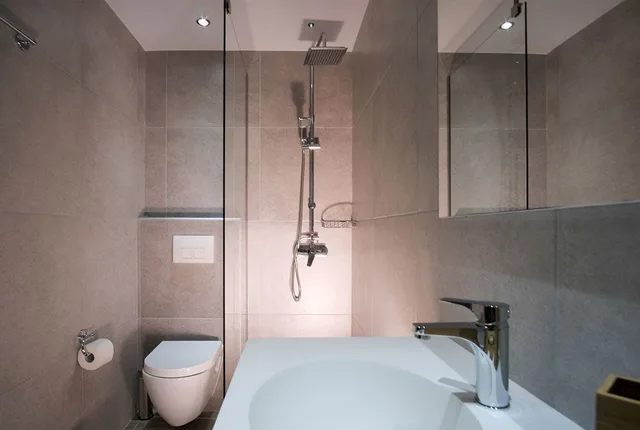 غرفة قياسية بسرير كوين، Hotel Vozina 7/9