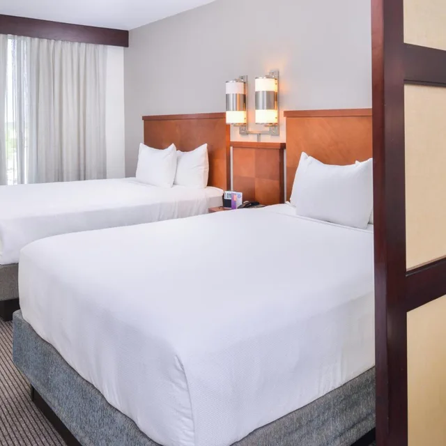 Room, 2 Queen Beds, Sofa, High Floor, Hyatt Place Chesapeake/Greenbrier 1/8