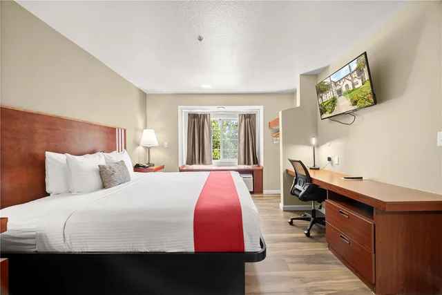جناح بسرير كينج مع أريكة بمطبخ، Surestay Plus Hotel By Best Western Rocklin 2/7