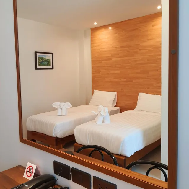 غرفة قياسية بسريرين منفصلين، SUhotel Suratthani 1/10