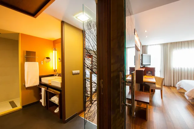 غرفة بثلاثة أسرّة مع سرير إضافي، Sommos Hotel Aneto 6/6