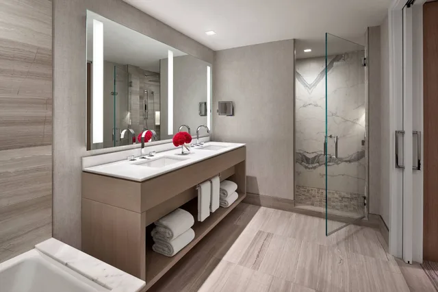 غرفة بسريرين مزدوجين بإطلالة على المدينة، THE RITZ-CARLTON CHICAGO 5/6