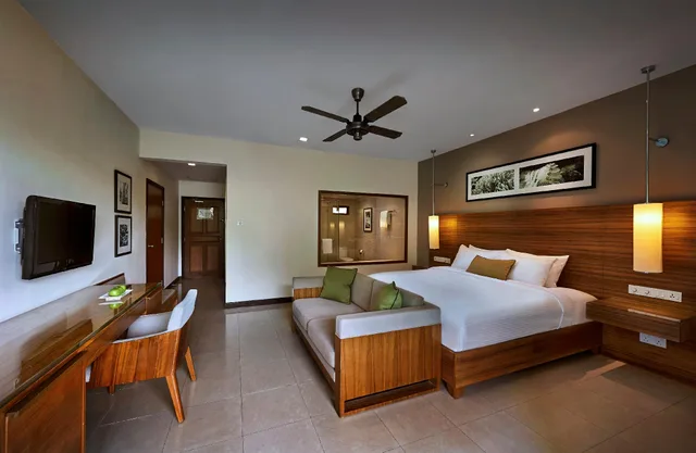 2 Bedroom Bayview Suite، The Taaras Beach and Spa Resort 6/10