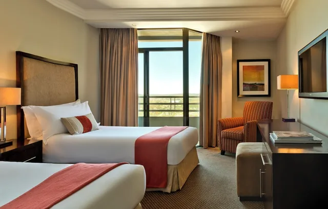 Avani, King Bed، Avani Lesotho Hotel & Casino 7/10