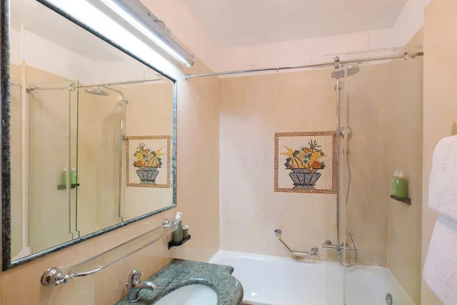 Classic, Double Bed, Pool or Lake View، Grand Hotel Dino 3/4