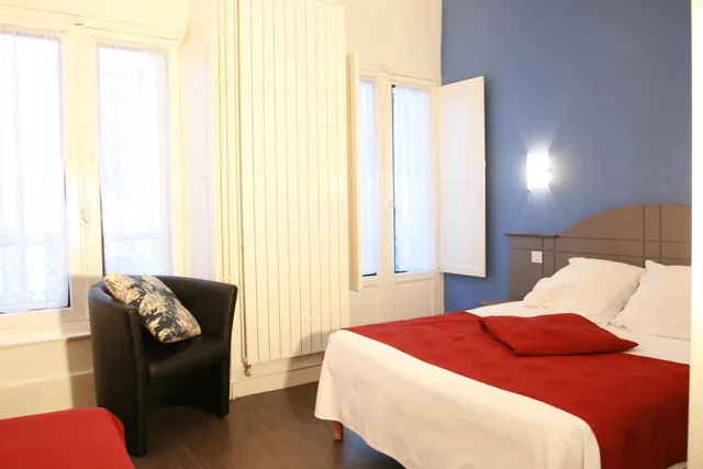 غرفة رباعية، Hotel Christian 7/10