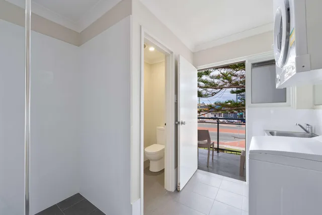 Suite, King Bed, Quality Resort Sorrento Beach 6/10