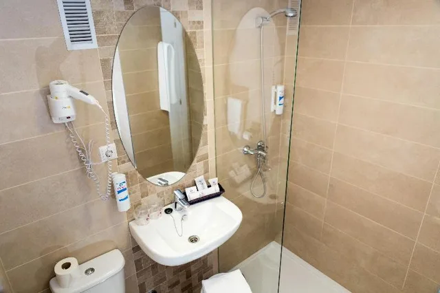 غرفة، Hotel Costa Malaga (Adults Recommended) by Pierre & Vacances 4/4