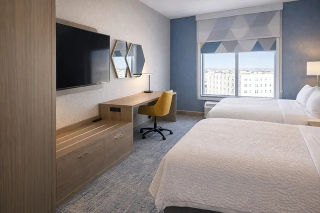 غرفة بسريرين كوين، Holiday Inn Express Hotel Amp Suites Timmins 3/4