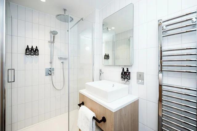 Studio, King Bed, Wilde Aparthotels, London Liverpool Street 7/7