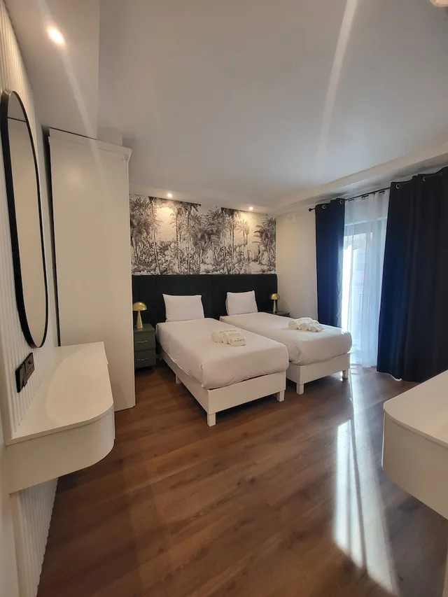 غرفة مفردة بسرير فردي بإطلالة جزئية على البحر، Carlton Hotel Malta 5/9