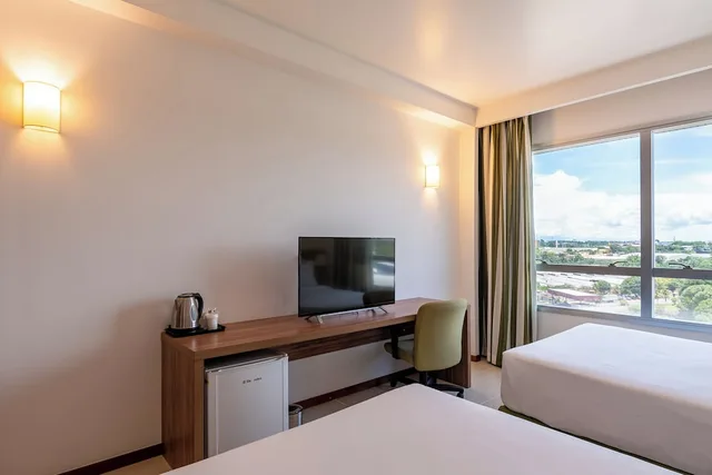 غرفة قياسية بسريرين مزدوجين، Holiday Inn Manaus 6/8