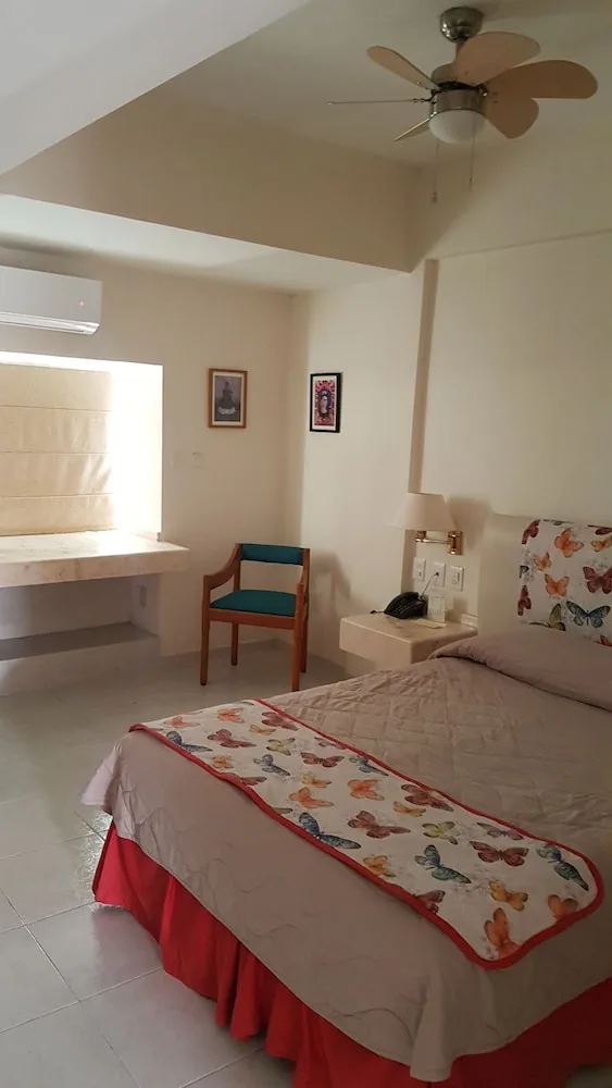 غرفة قياسية بسرير مزدوج، Hotel Suites Nader 4/6