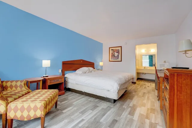 غرفة بسرير كينج لذوي الإعاقة، Ole South Inn Jackson I 40 TN 3/10