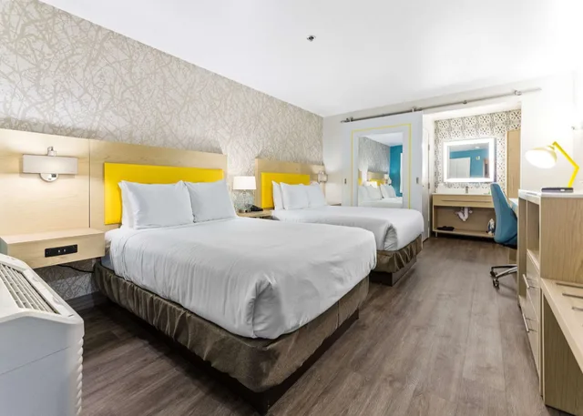غرفة بسريرين مزدوجين، Hillstone Inn Tulare, Ascend Hotel Collection 5/8
