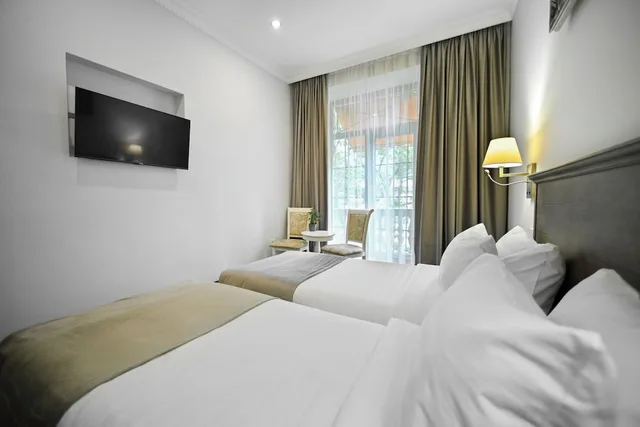 Superior, Twin Beds, IMPERIAL PALACE HOTEL 2/3