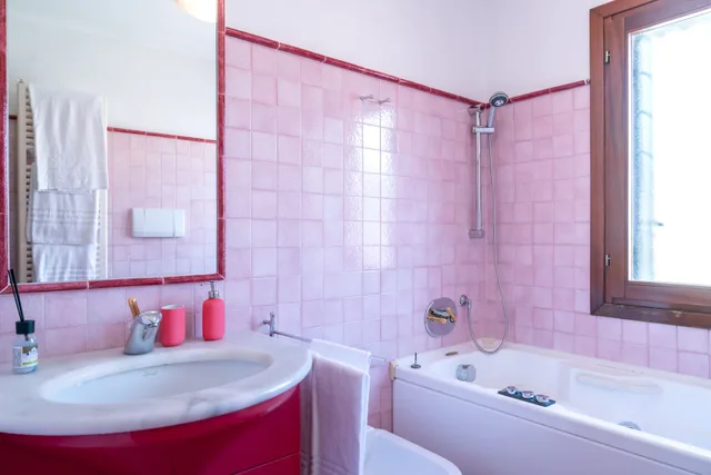 Condo, San Polo, Deluxe, King Bed, 3 Beds, Sofa, Annex، Palazzo San Luca 9/10