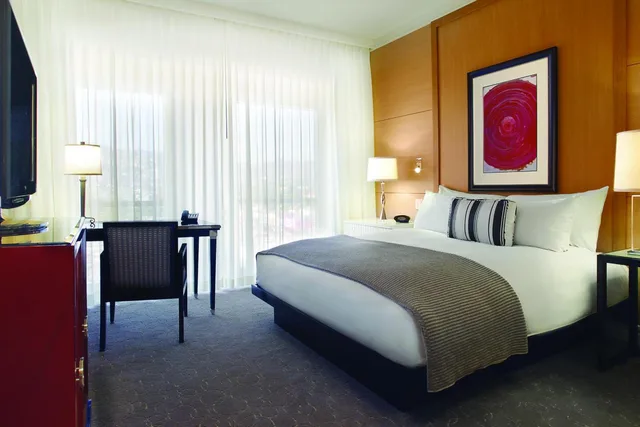 Hollywood, Luxury, King Bed, Hill View، Hotel Sofitel Los Angeles at Beverly Hills 3/7