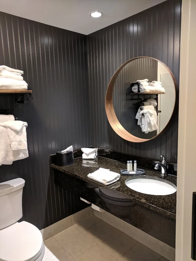 غرفة بسرير كينج، The Century House Ascend Hotel Collection 5/6