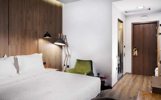 غرفة ديلوكس بسرير كوين، 360 Degrees Pop Art Hotel 1/10