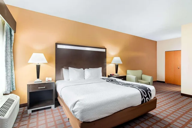 جناح بسرير كينج، Spark by Hilton Plainfield Indianapolis Airport 2/2