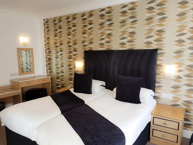غرفة قياسية بسرير كينج، The Cumberland Hotel - Oceana Collection 4/10