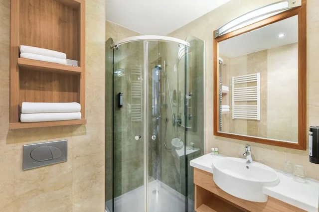 غرفة ديلوكس بسريرين منفصلين، Hotel Bristol Budapest 5/8