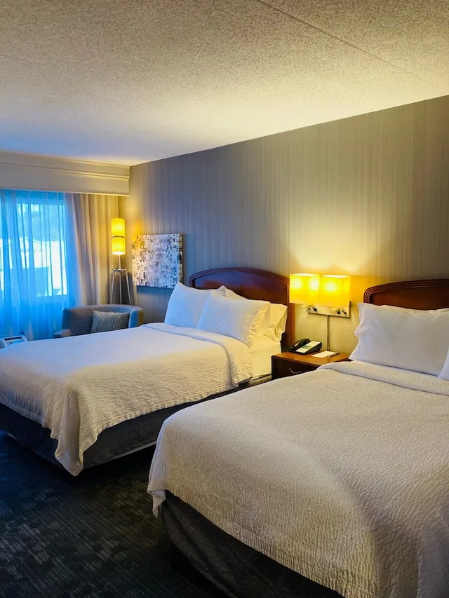 غرفة بسريرين مزدوجين، Courtyard by Marriott Lyndhurst Meadowlands 4/5