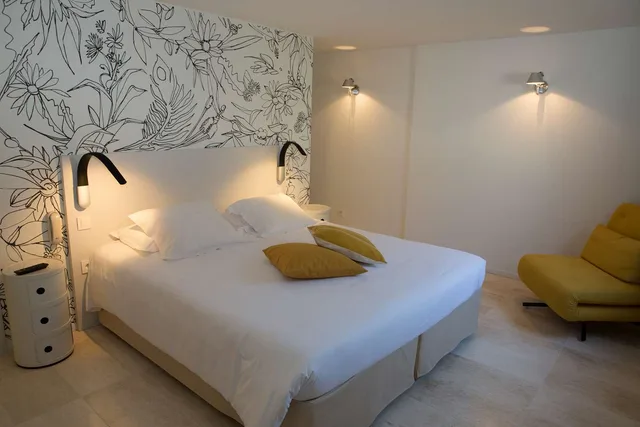 غرفة ديلوكس بسرير كوين، Hotel Alcyon 1/3