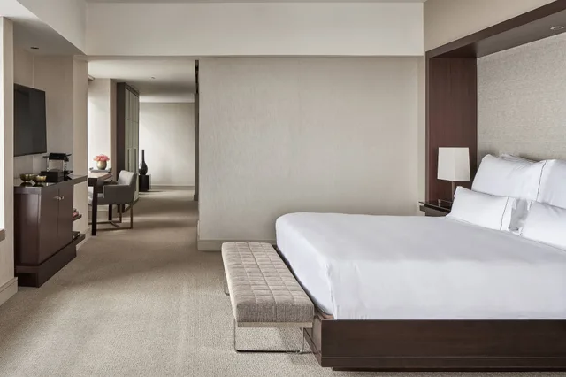 Landscape, King Bed, Sofa، Hotel Arts Barcelona 3/7