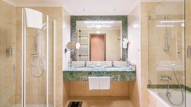Deluxe, Double Bed, Castle View, City View, Terrace، The President 4/4
