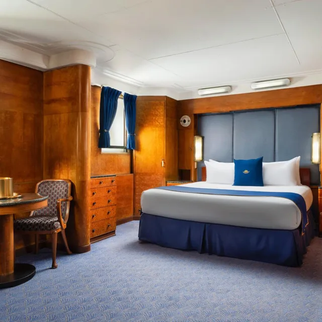 جناح بسرير كينج، The Queen Mary 2/7