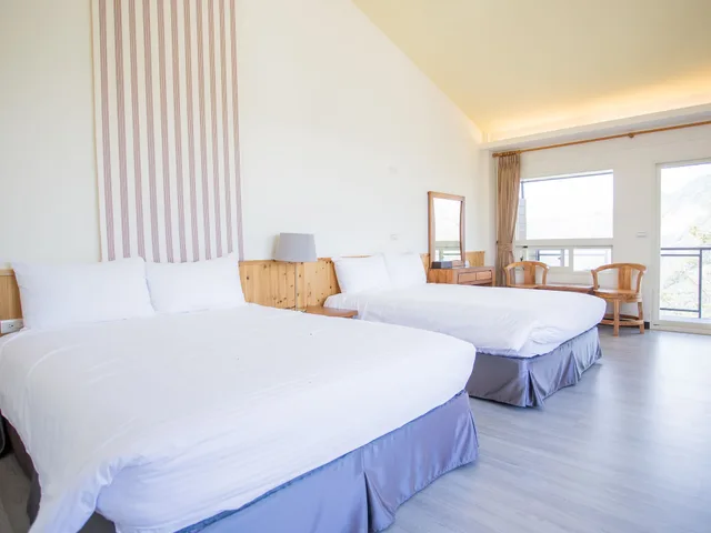 Comfort, Quadruple, 2 Double Beds, Cloud Villa 1/4