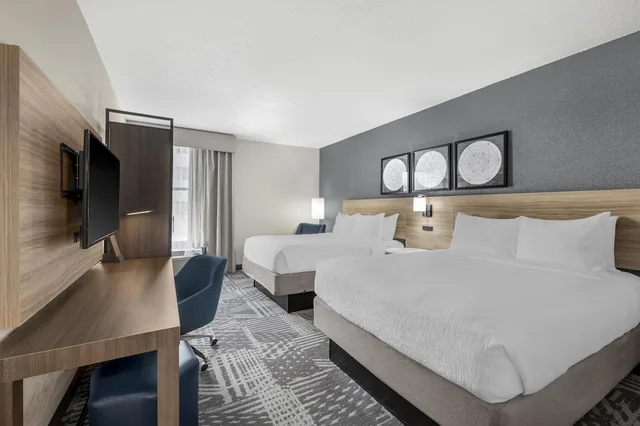غرفة قياسية بسريرين كوين، Best Western Plus Indianapolis NW Hotel 2/10