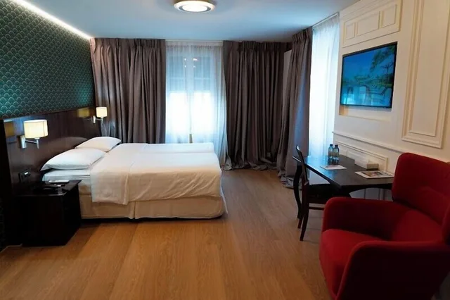 جناح ملكي بسرير مزدوج بإطلالة على البحيرة، J5 Hotels Helvetie Montreux 2/4