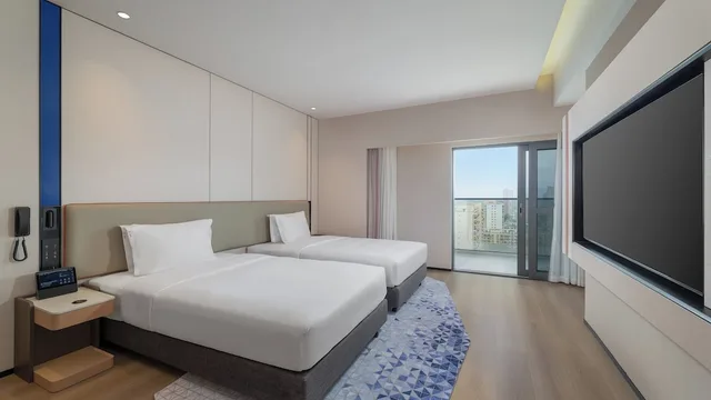 Holiday Inn Express Kunming Yiliang Center by IHG، Shilin 18/50