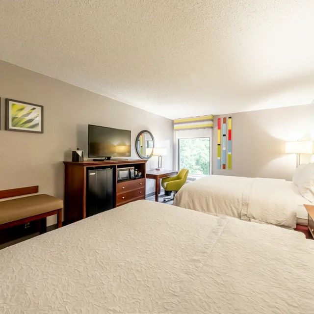 غرفة بسريرين كوين، Hampton Inn Gainesville FL 2/7