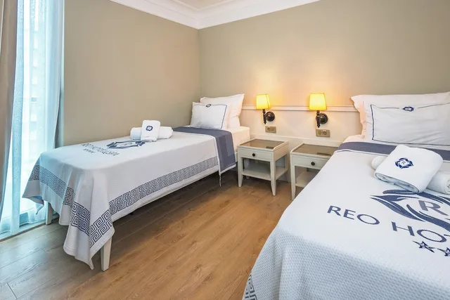 غرفة عائلية رباعية بسرير مزدوج وسريرين منفصلين، REO Hotel & Spa 5/7