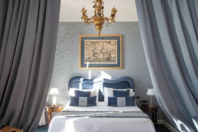 Junior Suite, Studio, King Bed, Lagoon View، Londra Palace 7/10