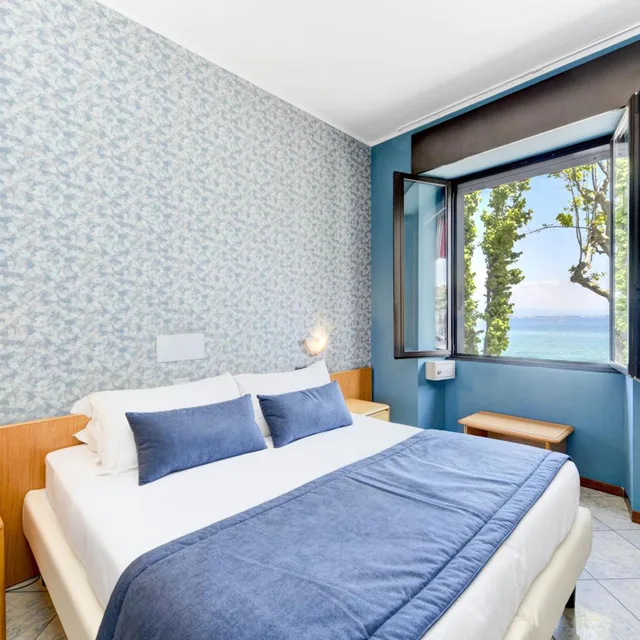 غرفة كلاسيكية بإطلالة على البحيرة، Hotel Aurora 4/10