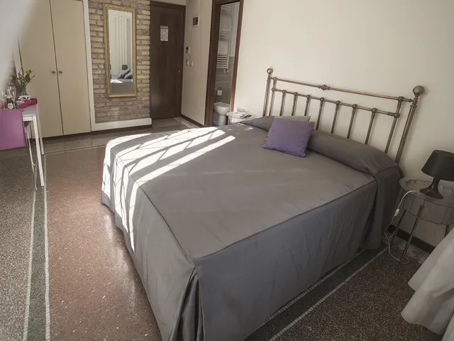 غرفة قياسية، Maison Colosseo 2/2