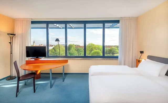 غرفة قياسية بسريرين منفصلين بإطلالة على المتنزه، Radisson Blu Furst Leopold Dessau 3/7