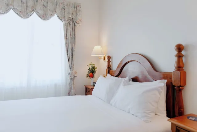 غرفة بسرير كوين بإطلالة على الجبل، Mountain Heritage Hotel And Spa Retreat 8/10