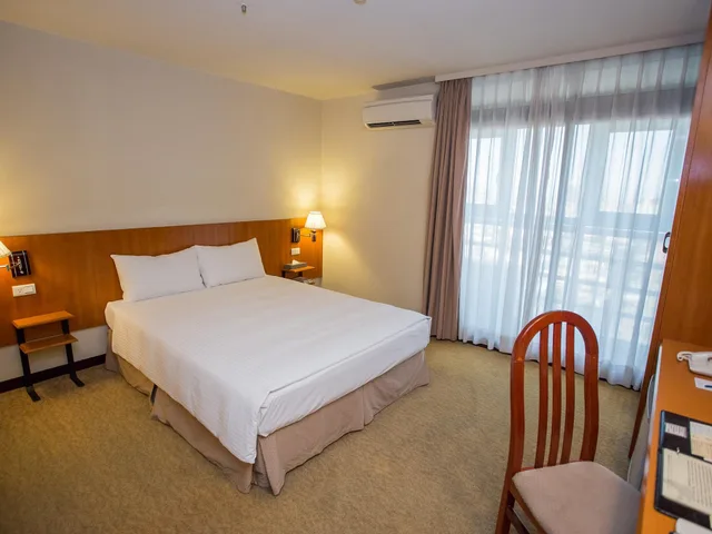 غرفة بسرير مزدوج لذوي الإعاقة، Landis Inn Lotung 2/3